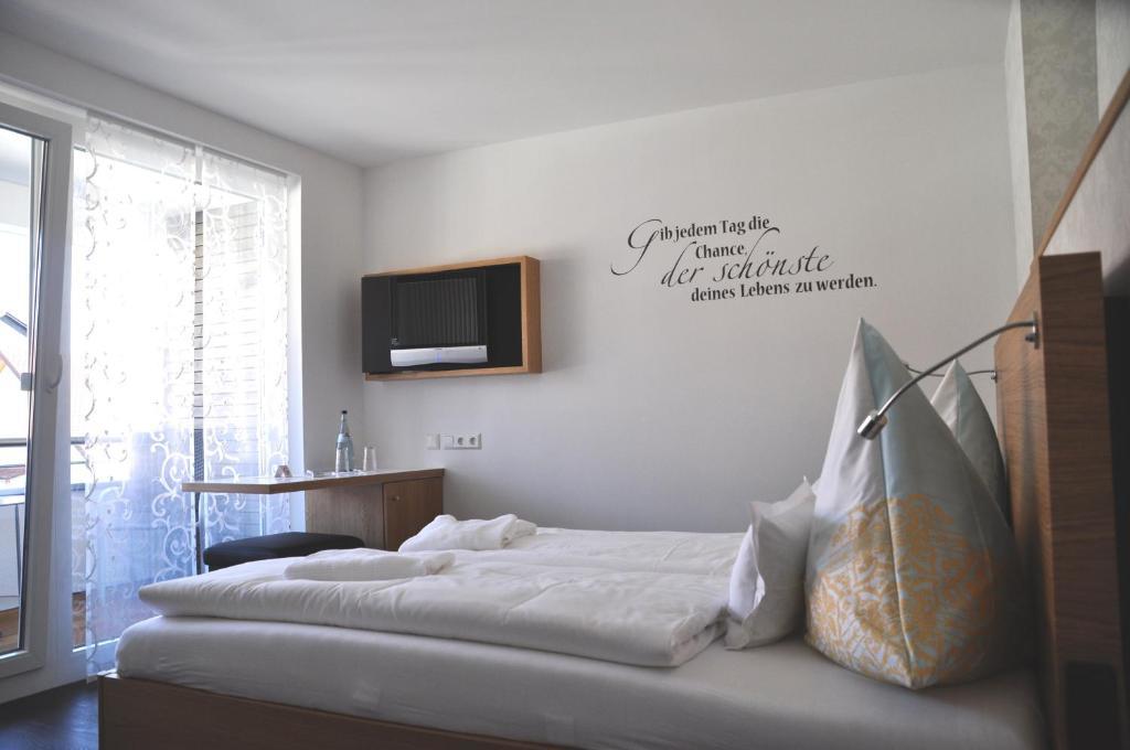 Hotel Hagnauer Seeperle Room photo
